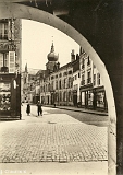 Remiremont - Vue sur l'Eglise et rue de la Franche-Pierre